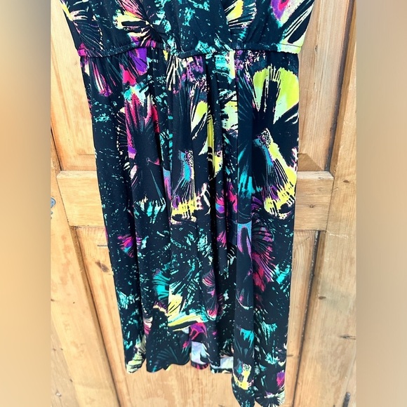 BCBG MaxAzria Tropical Sleeveless Dress - Size XS Worn Once - Picture 9 of 12